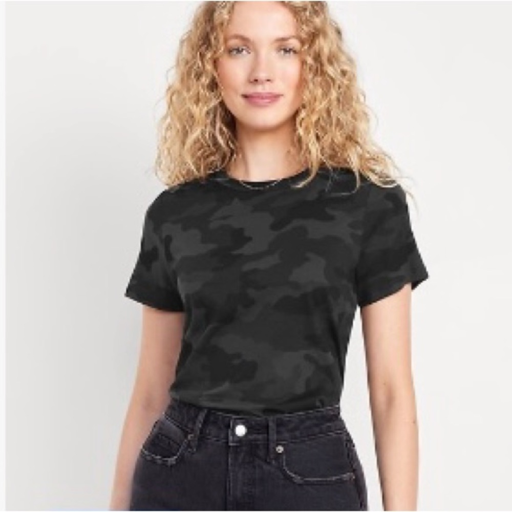 Old Navy Camo Black Short Sleeve Tee